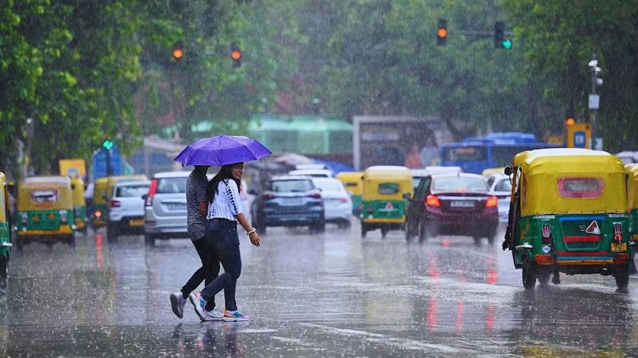 Monsoon’s auspicious entry: 16 साल बाद तय समय से आठ दिन पहले दी दस्तक