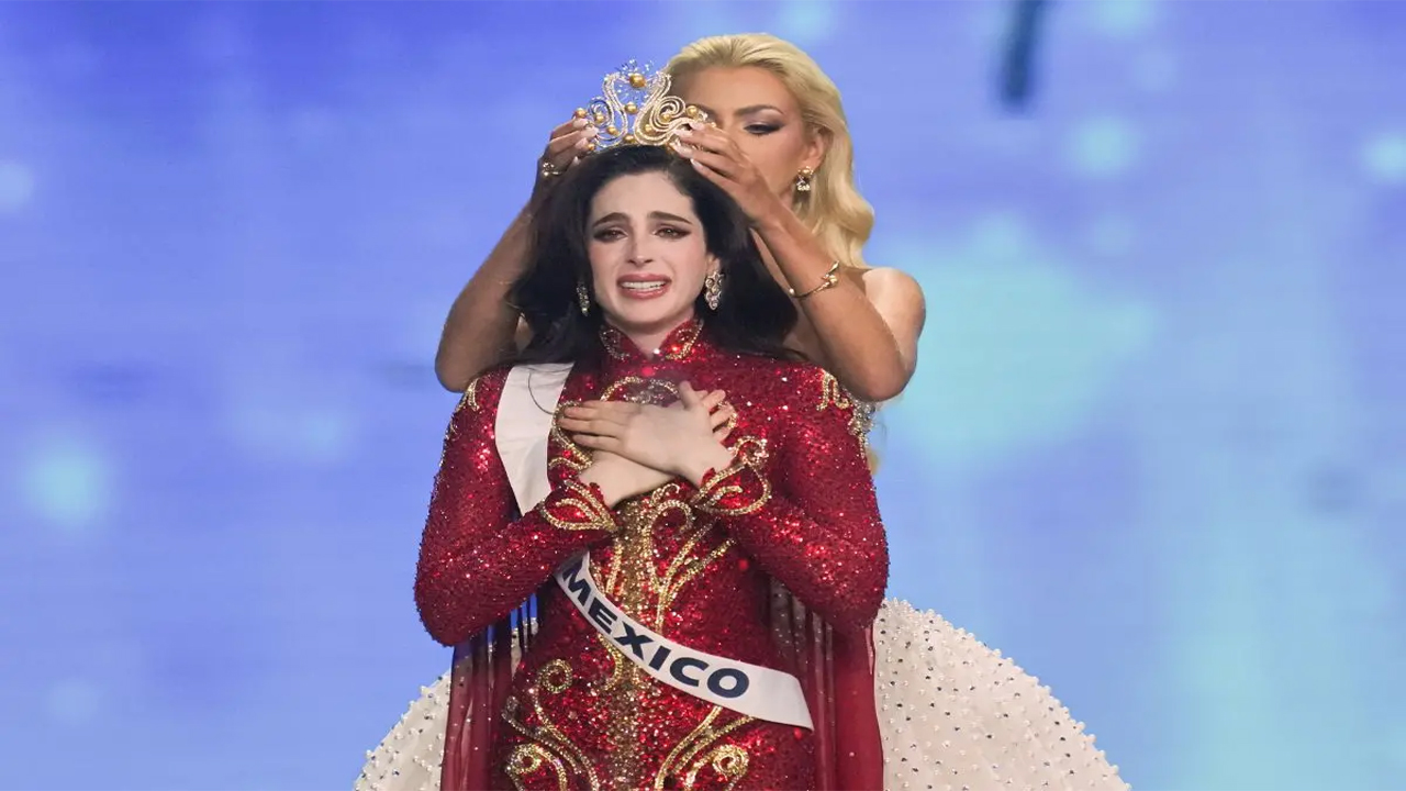 वॉक-आउट विवाद से ताजपोशी तक: मिलिए मिस यूनिवर्स 2025 की विजेता फातिमा बॉश से, जिन्हें कहा गया था ‘बुद्धू’